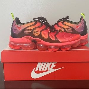 2020 Nike Air Vapormax plus Flight Pack Black Pink